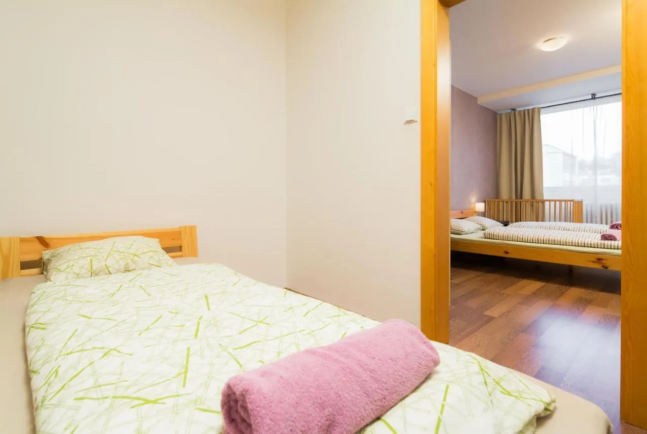 Elen'S Apartments Prague - Free Garage Parking Czech Republic