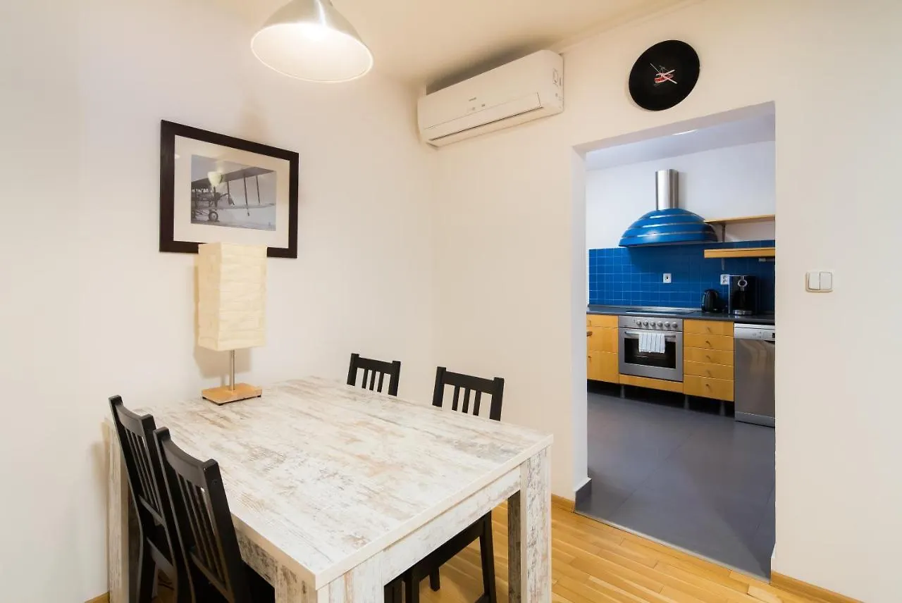 Elen'S Apartments Prague - Free Garage Parking 0*,  Czech Republic