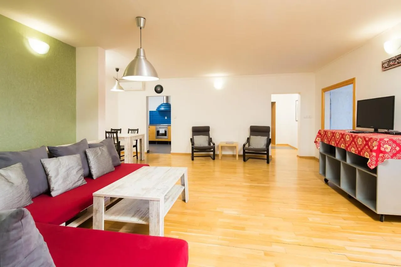 Elen'S Apartments Prague - Free Garage Parking