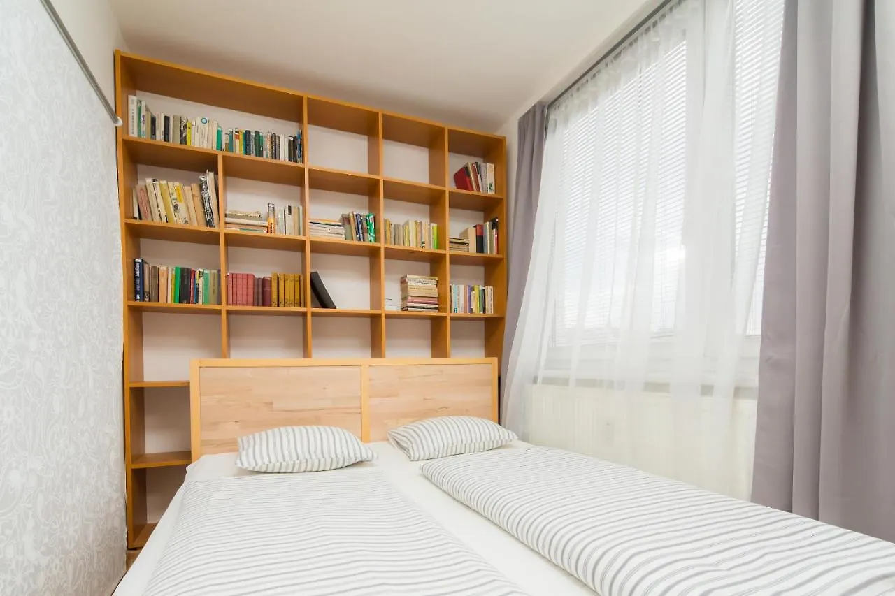 Elen'S Apartments Prague - Free Garage Parking