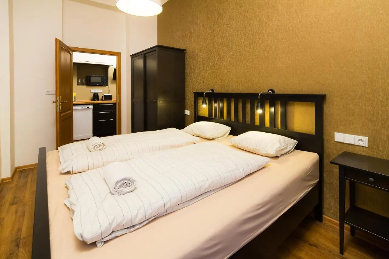Elen'S Apartments Prague - Free Garage Parking