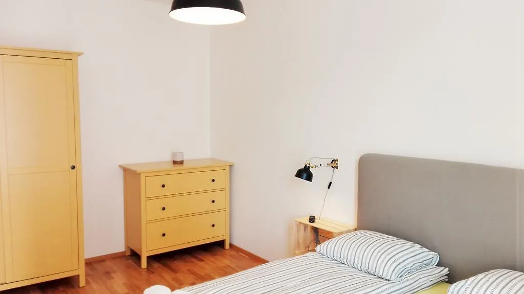 Elen'S Apartments Prague - Free Garage Parking Czech Republic