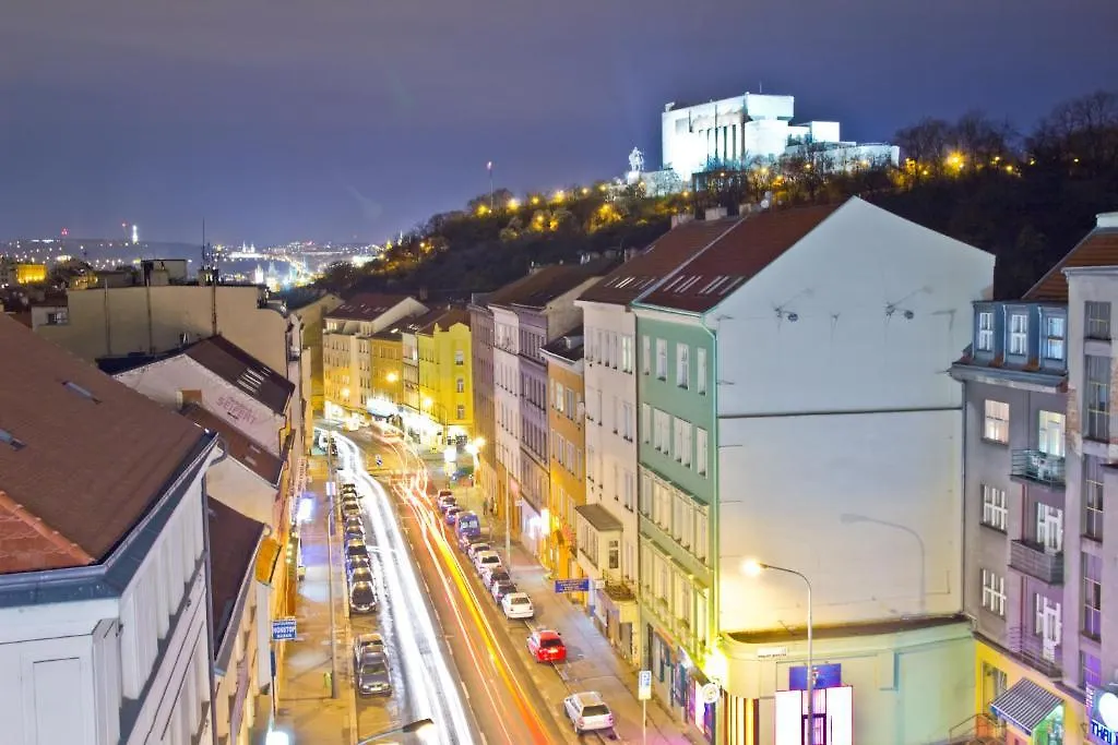 Elen'S Apartments Prague - Free Garage Parking