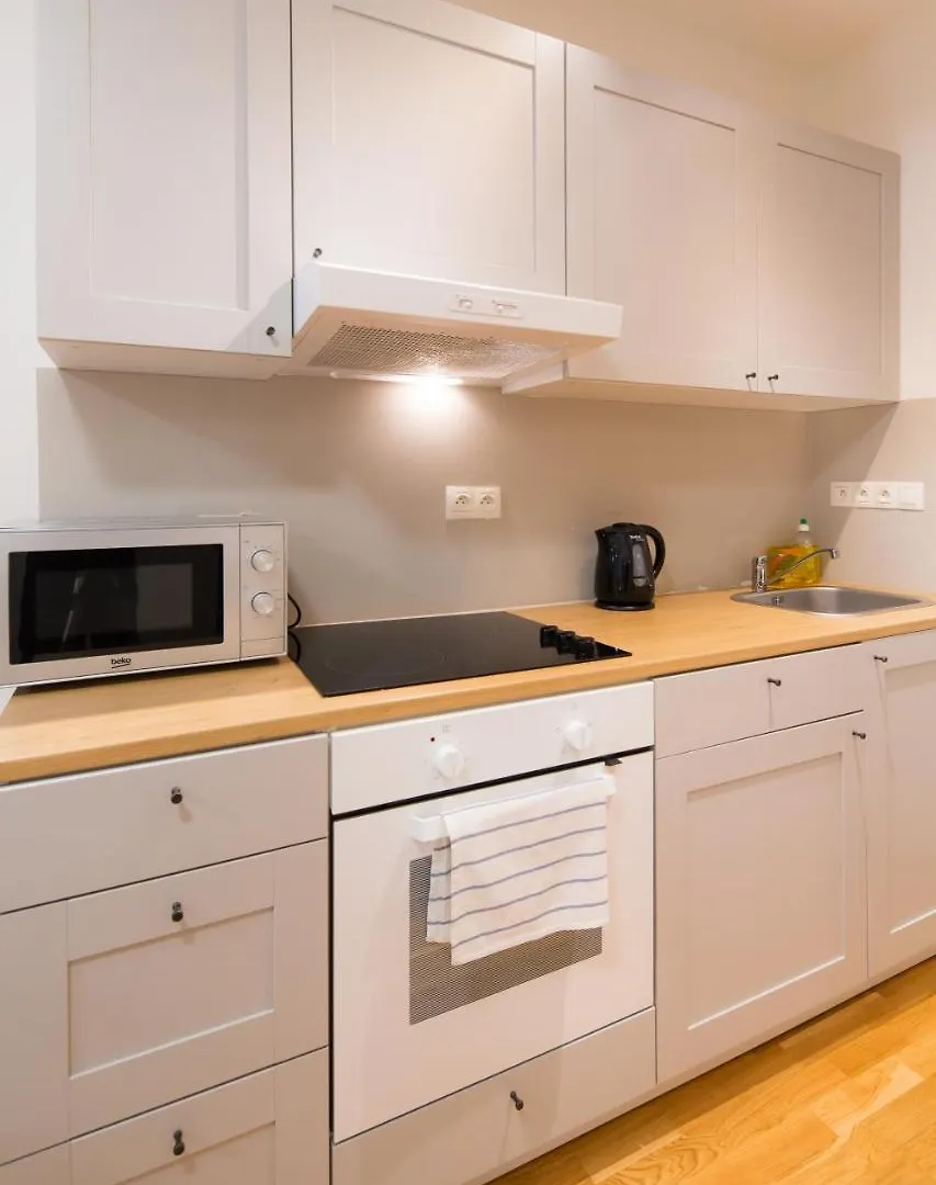 Elen'S Apartments Prague - Free Garage Parking 0*,