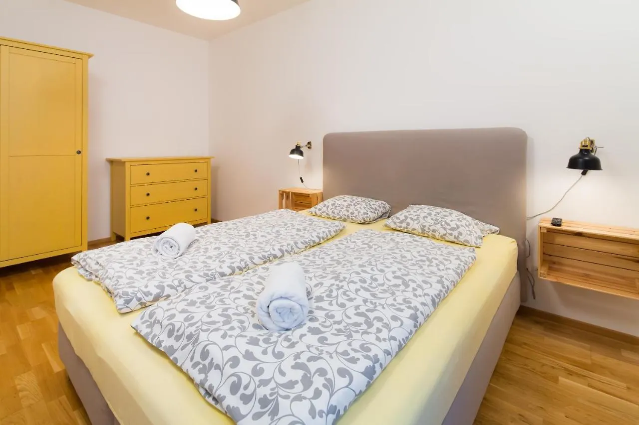 Elen'S Apartments Prague - Free Garage Parking 0*,  Czech Republic